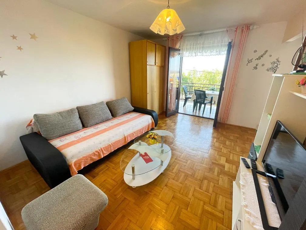 Apartmani Ruzic Jadranovo 0*,