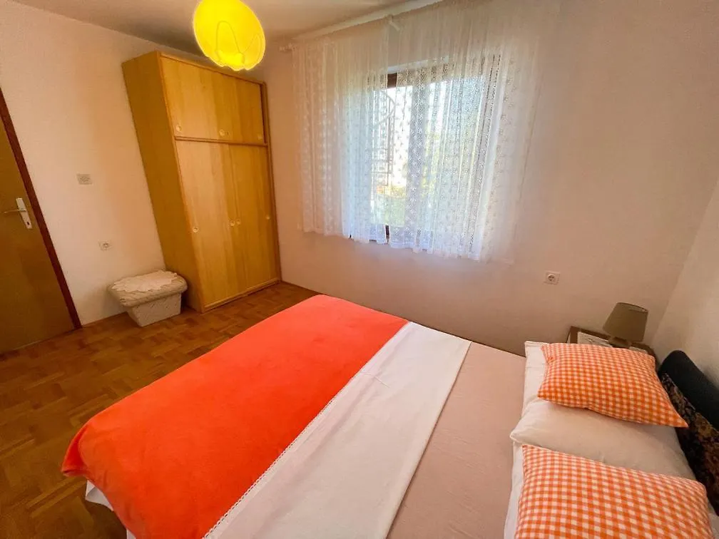 Apartment Apartmani Ruzic Jadranovo Croatia